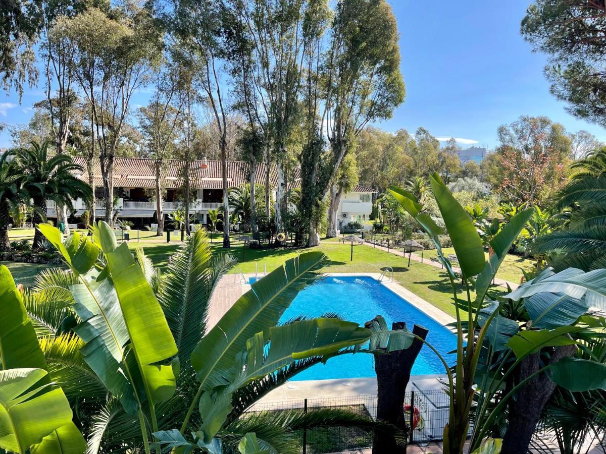 Puerto Banus Pol Suite Y Hada Suite Marbella Exteriör bild