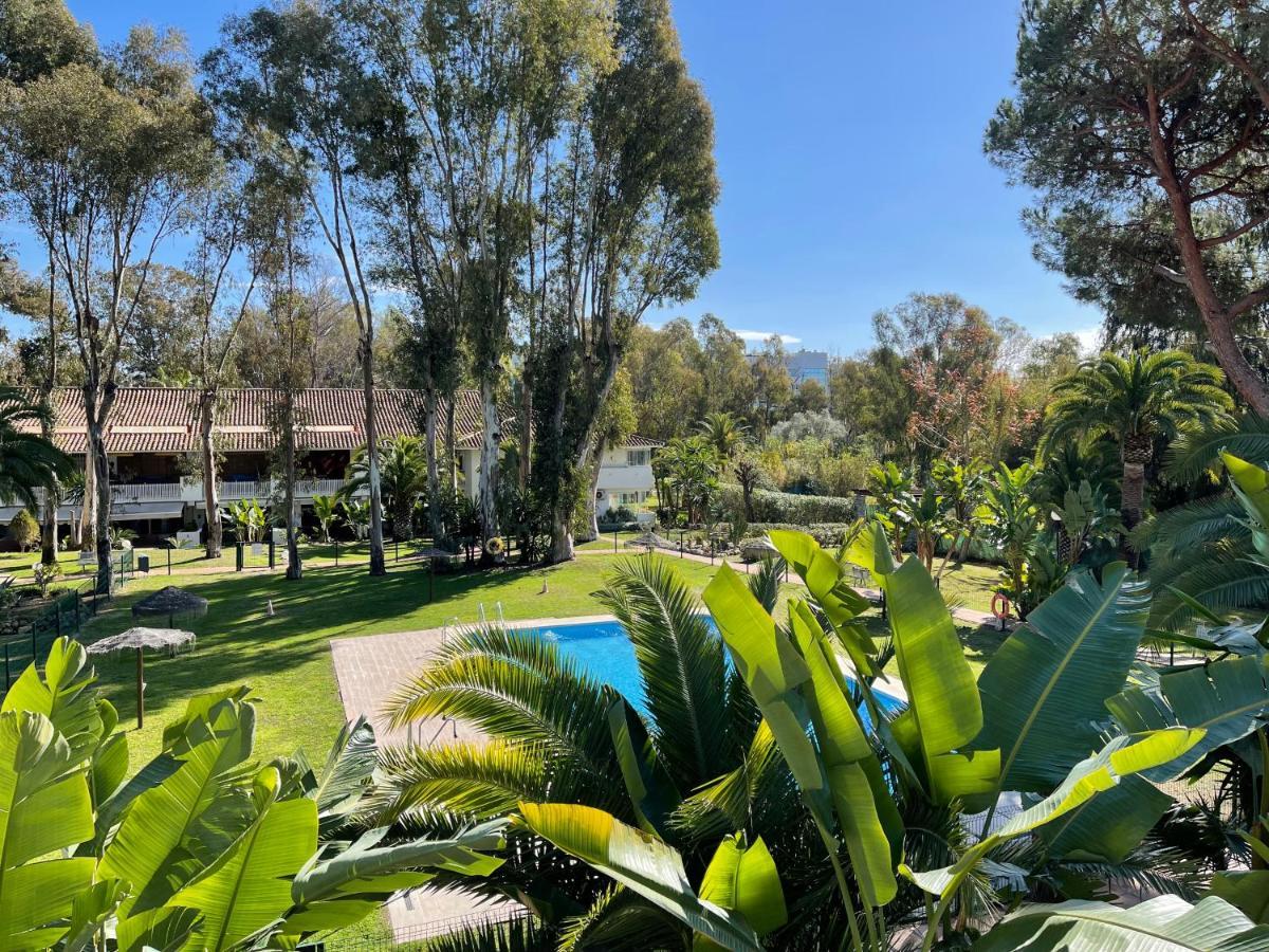 Puerto Banus Pol Suite Y Hada Suite Marbella Exteriör bild