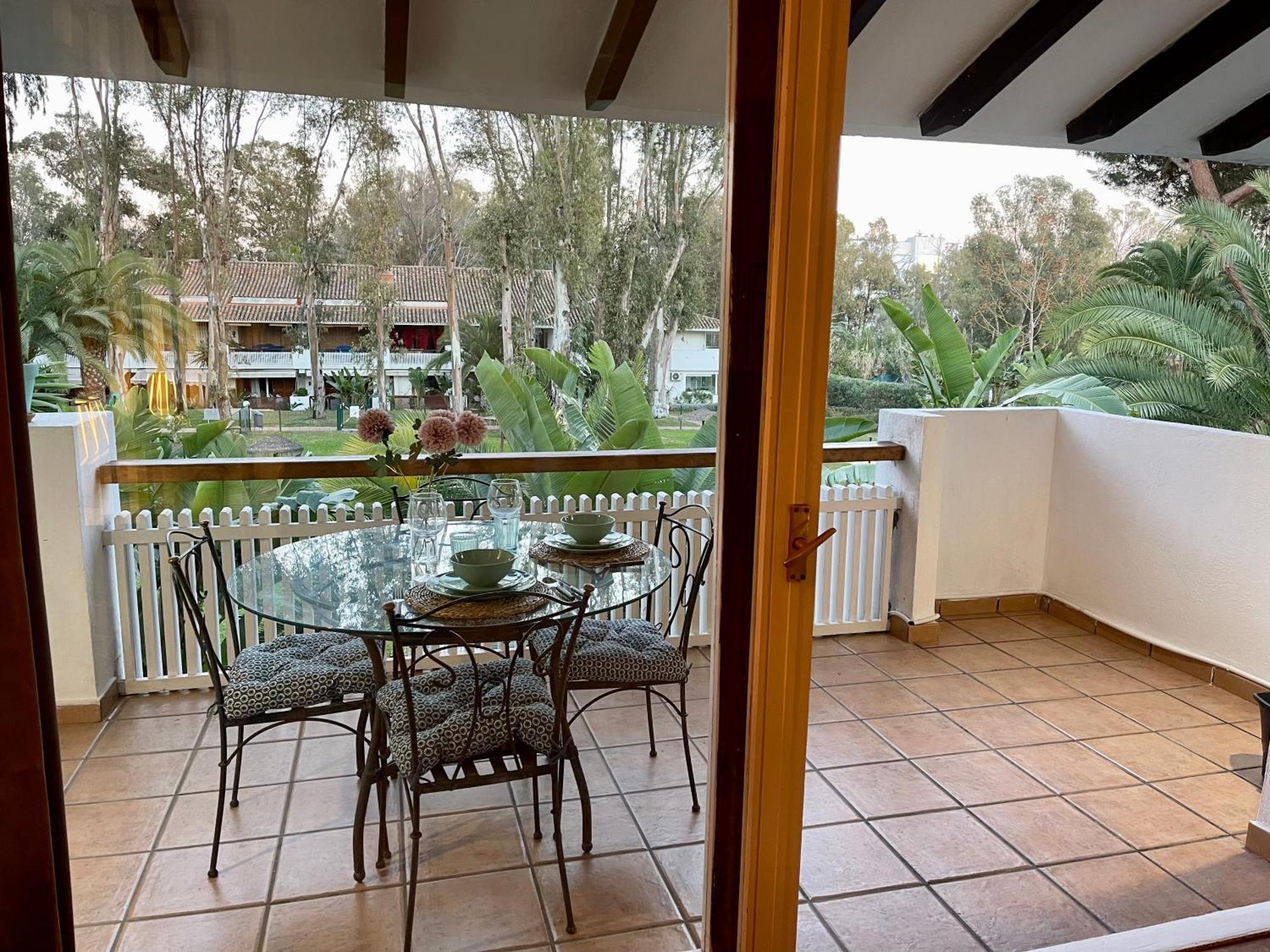 Puerto Banus Pol Suite Y Hada Suite Marbella Exteriör bild