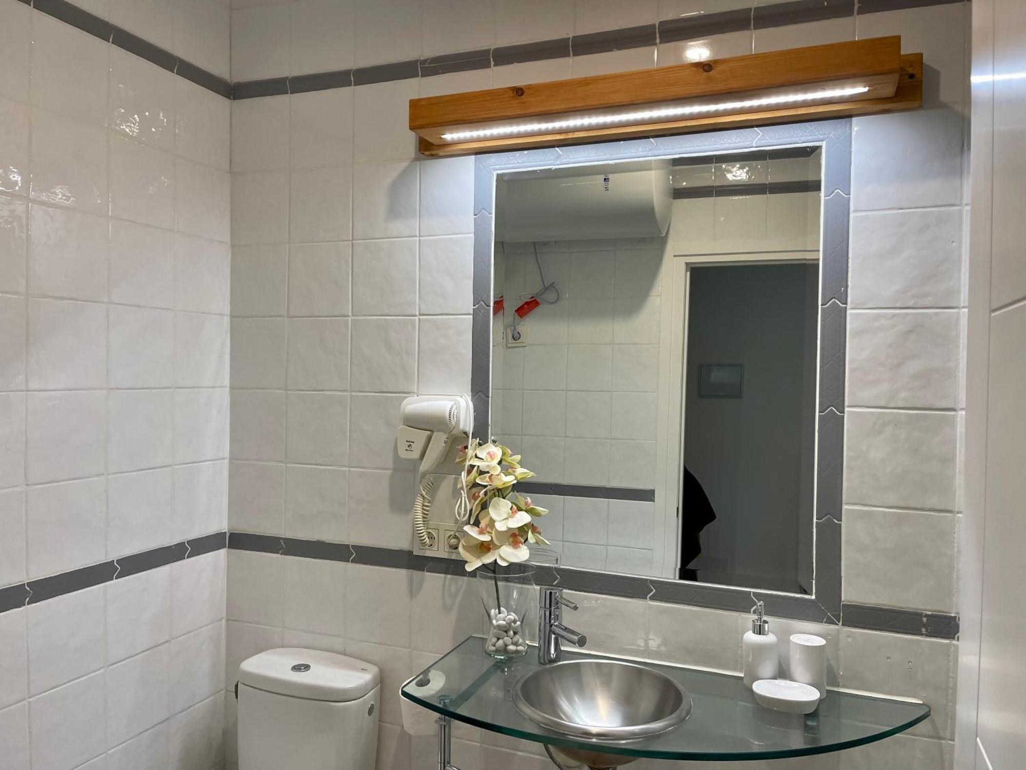 Puerto Banus Pol Suite Y Hada Suite Marbella Exteriör bild