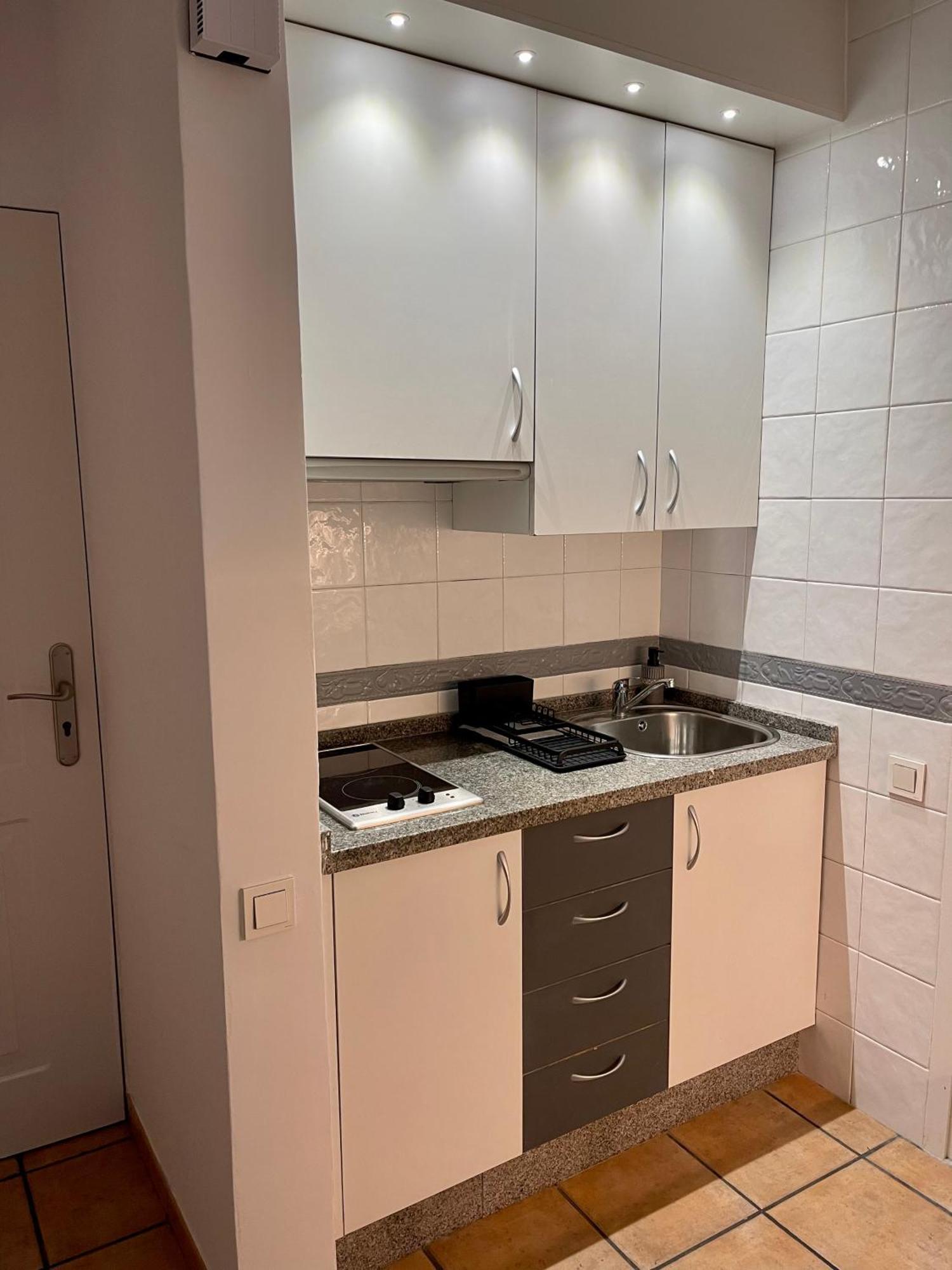 Puerto Banus Pol Suite Y Hada Suite Marbella Exteriör bild