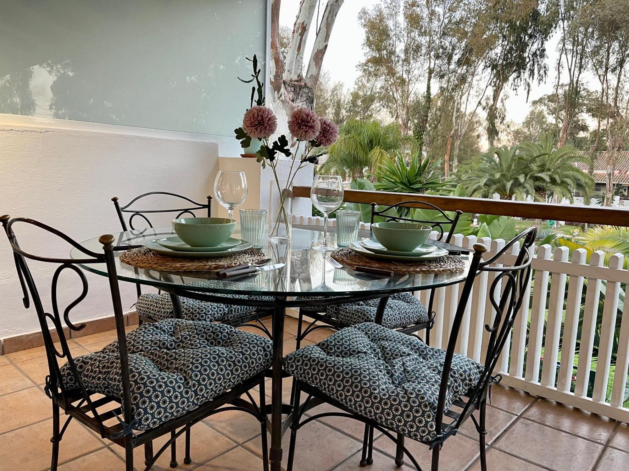 Puerto Banus Pol Suite Y Hada Suite Marbella Exteriör bild