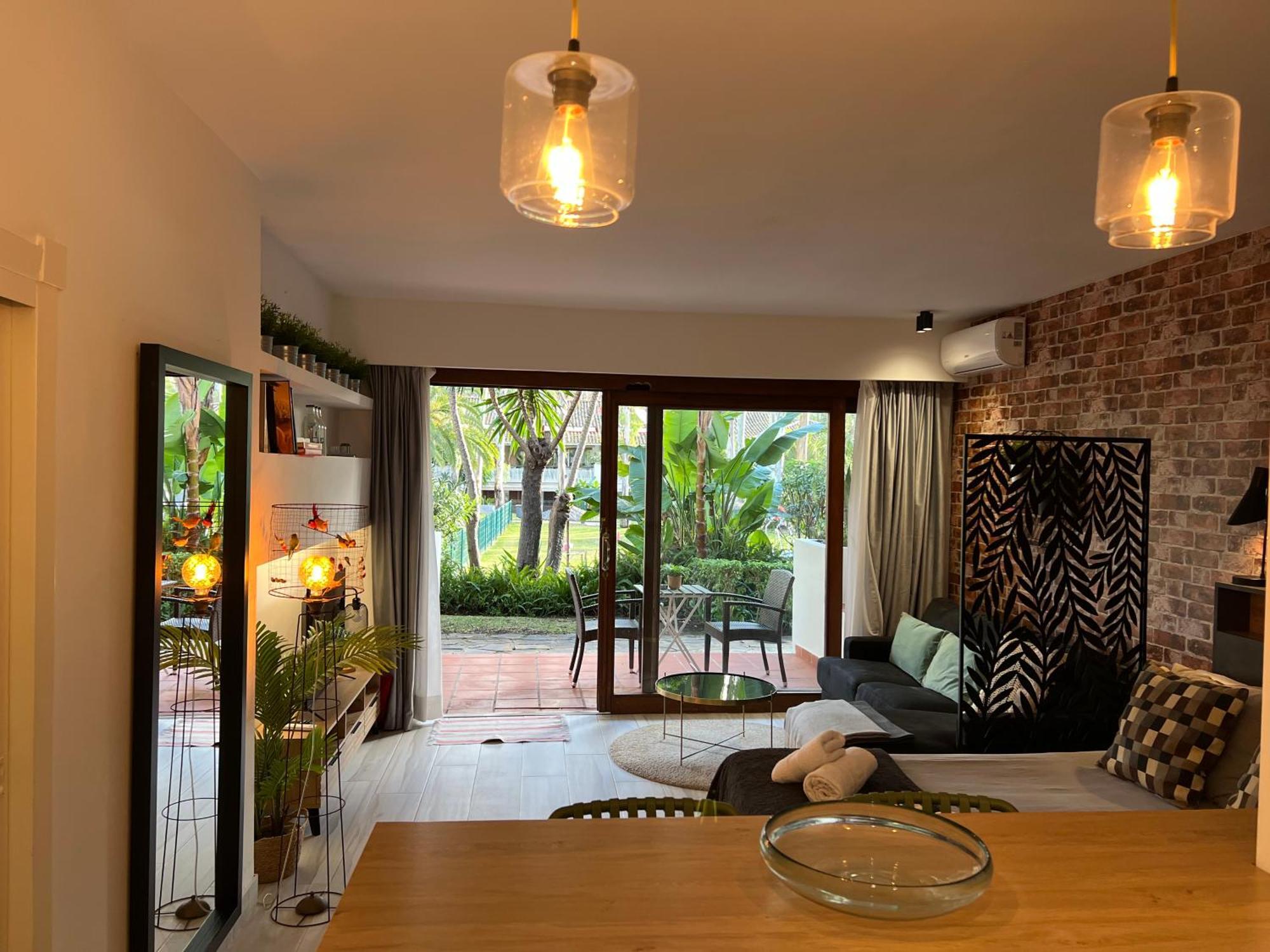 Puerto Banus Pol Suite Y Hada Suite Marbella Exteriör bild