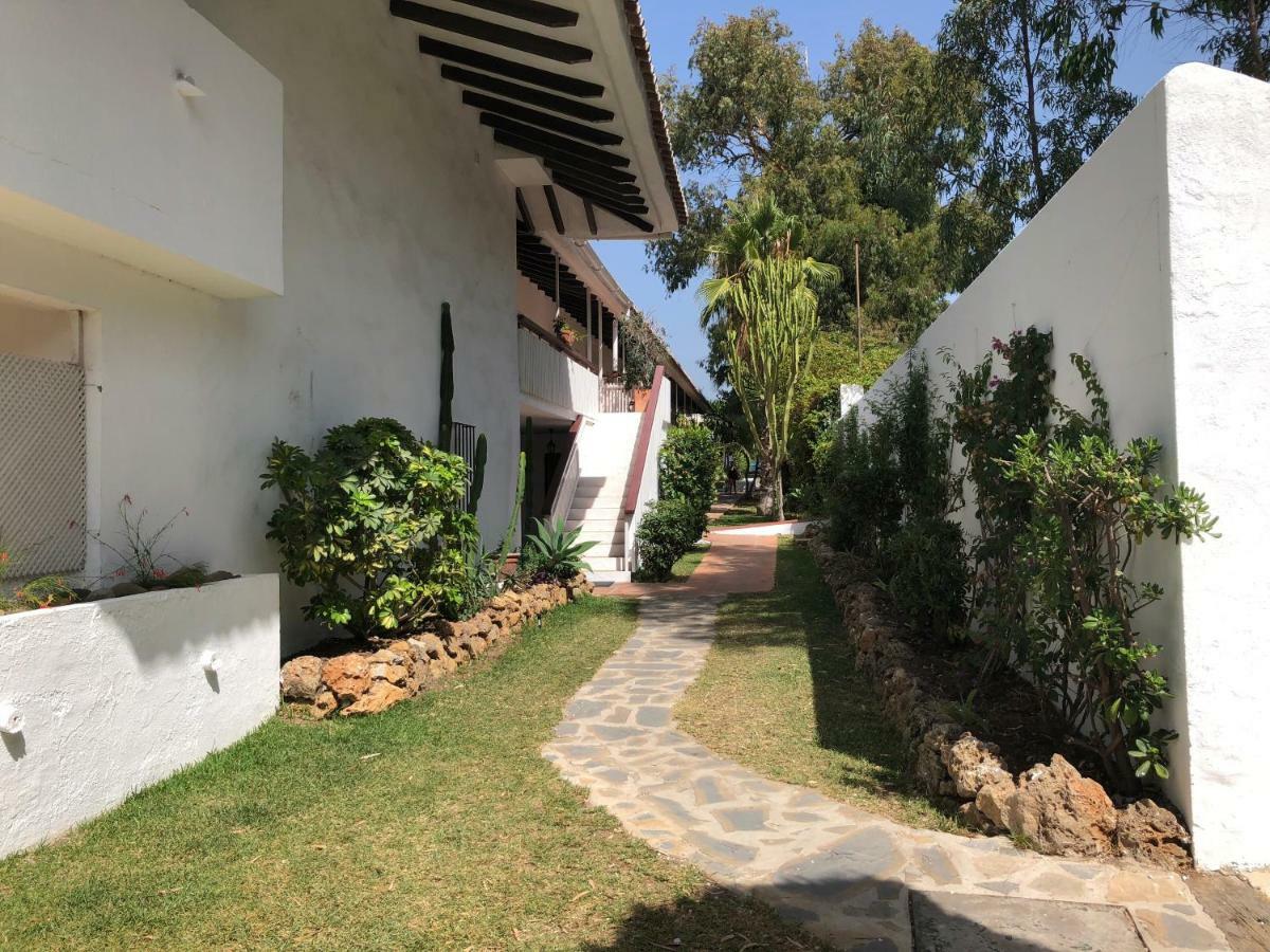 Puerto Banus Pol Suite Y Hada Suite Marbella Exteriör bild