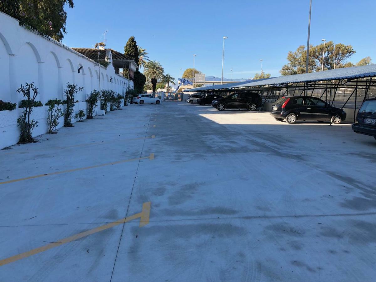 Puerto Banus Pol Suite Y Hada Suite Marbella Exteriör bild
